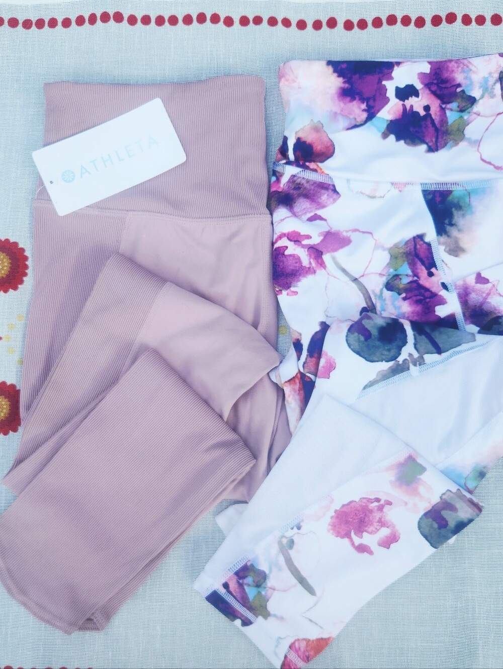 Athleta Medium Nwt Pink & Floral Leggings Lot × 2